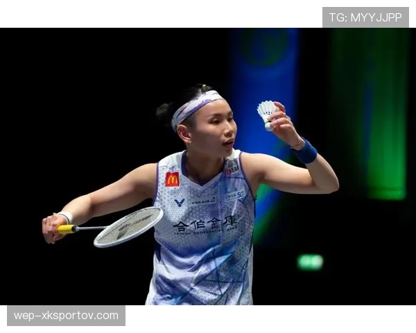 戴资颖打完比赛直接拎爱马仕去吃夜市蚵仔煎？