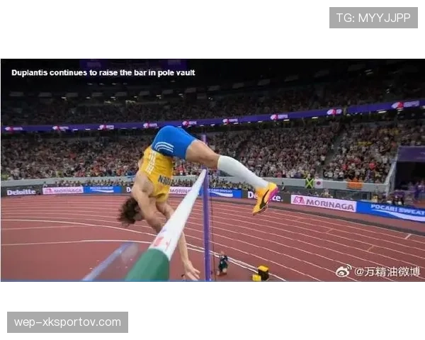 比尔突破持球拉开空间，助奇才提升关键时刻得分效率